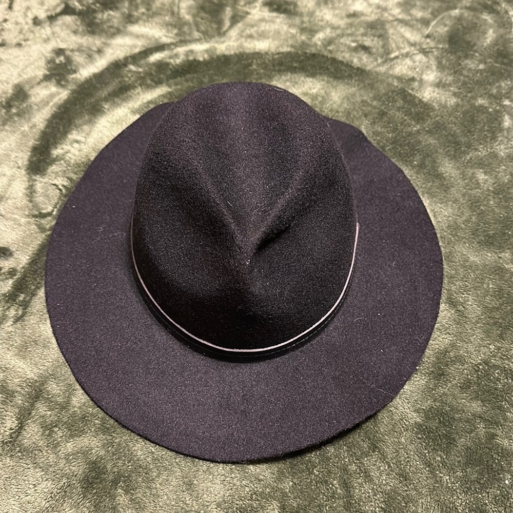 hat